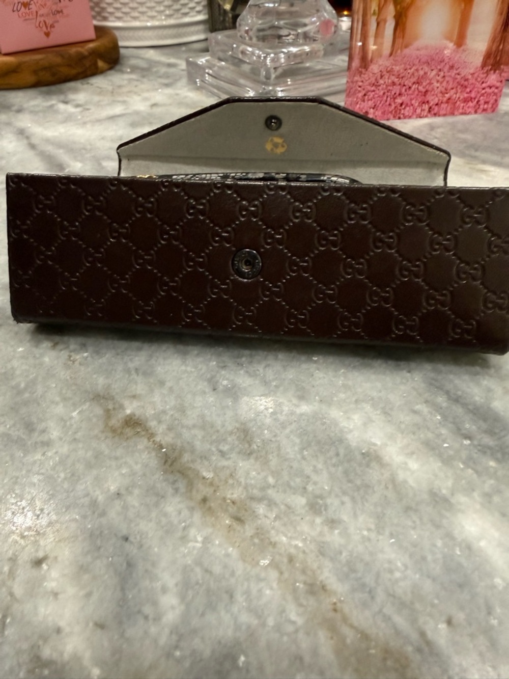 Gucci Gold Logo Suede Eyewear Sleeve - Light Gray Interior
